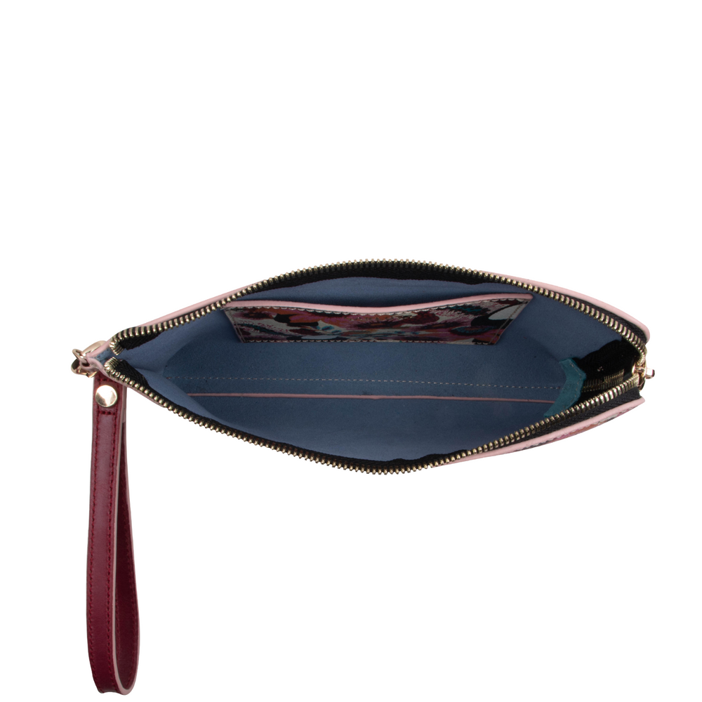 
                      
                        Tucán Mini Clutch
                      
                    